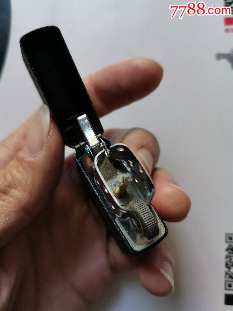 阿玛尼燃油打火机