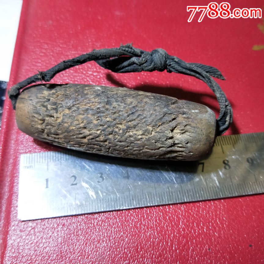 红色收藏顶针木民俗博物馆纳鞋底手工制作工具