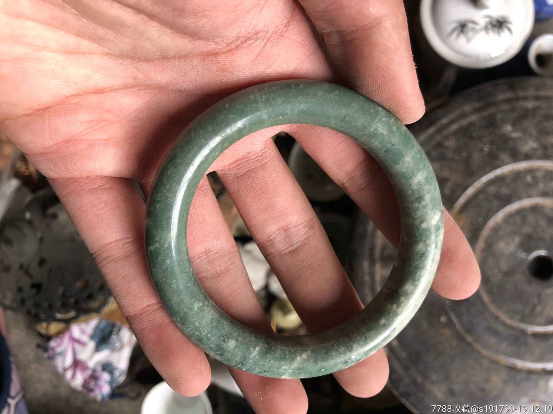 老玉手镯,有一处重皮见最后两图!