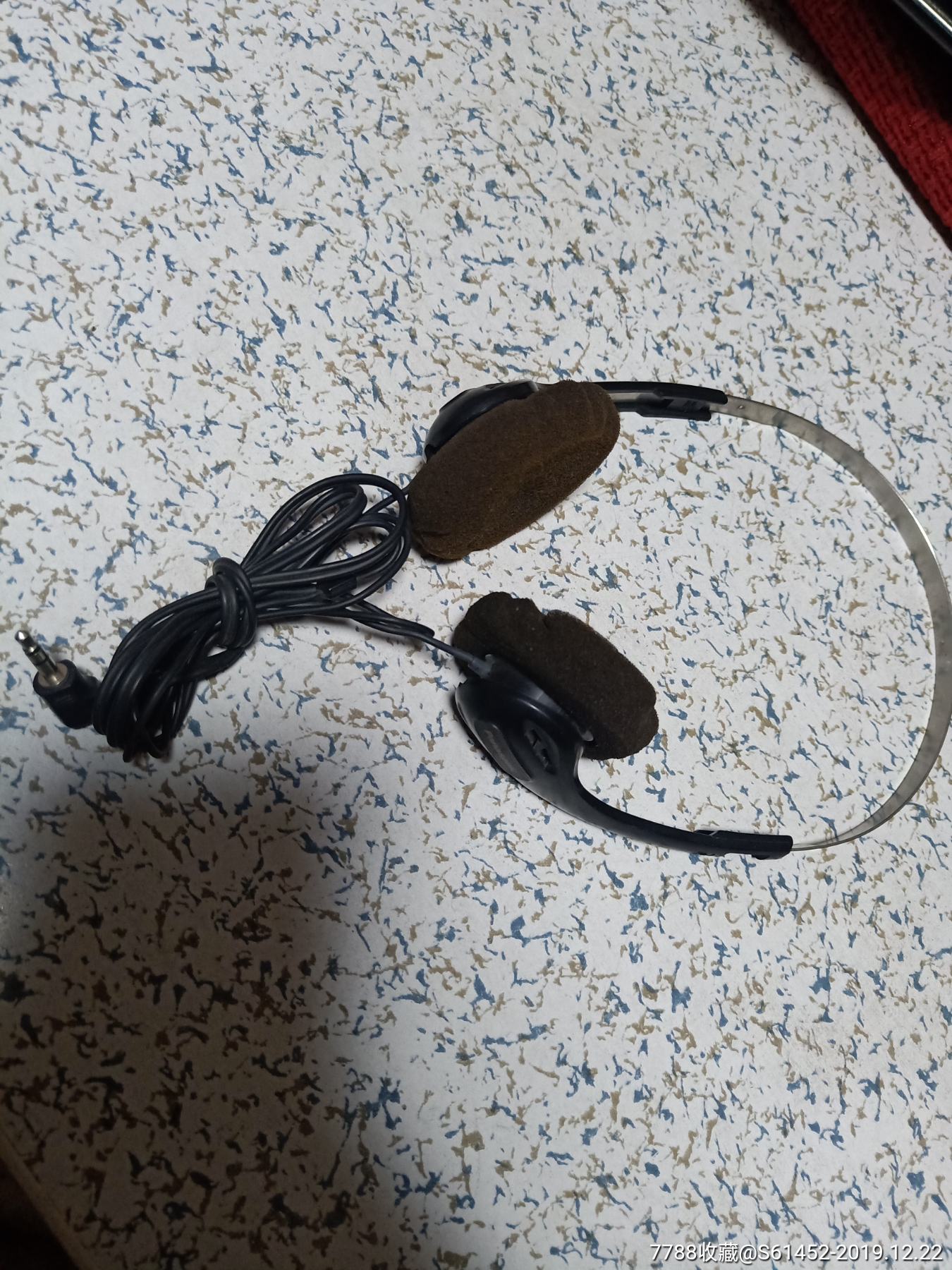 老式松下耳机一个