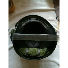 基本全新摩托车车辆配件头盔一个。(au21972252)_7788收藏__收藏热线