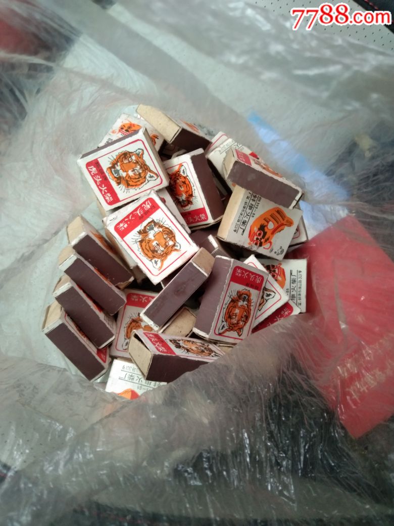 珠城牌虎头火柴三十六盒