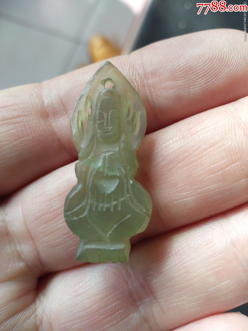 清代老和田碧玉送子观音吊坠一件