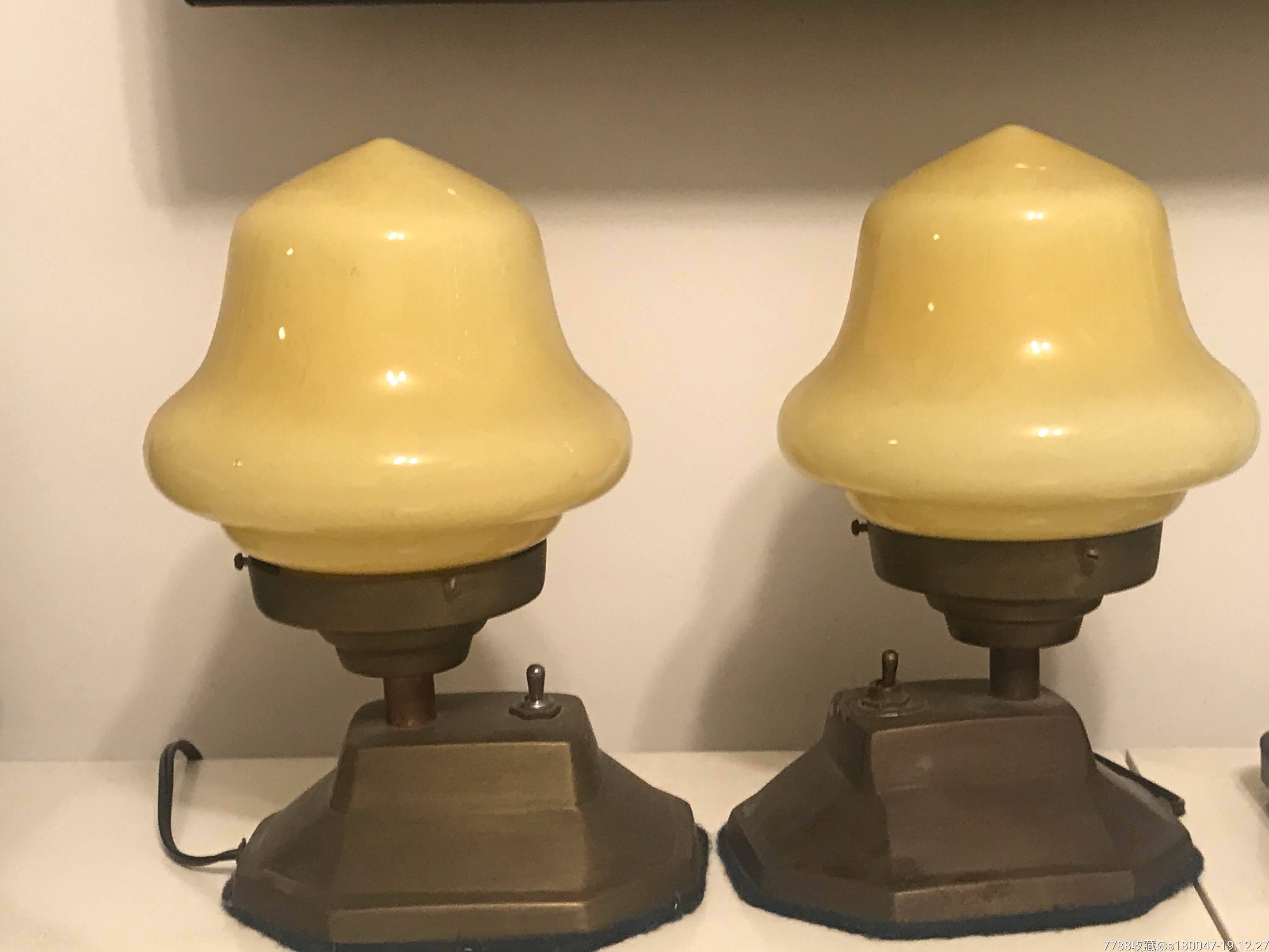 一对床头座灯民国artdeco风格手工铜座奶黄色玻璃灯罩