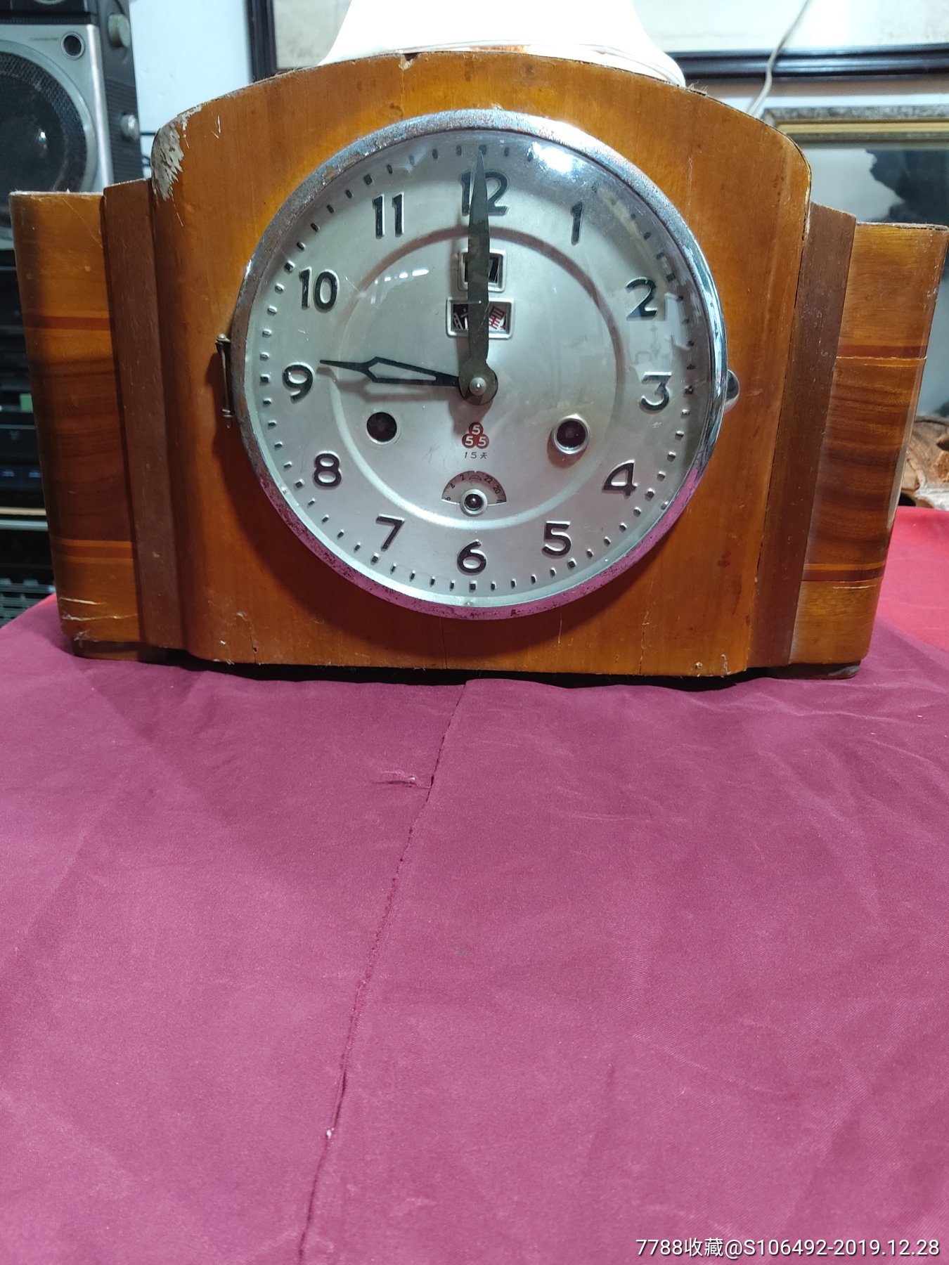 三五牌有星期天日历台钟,走时.