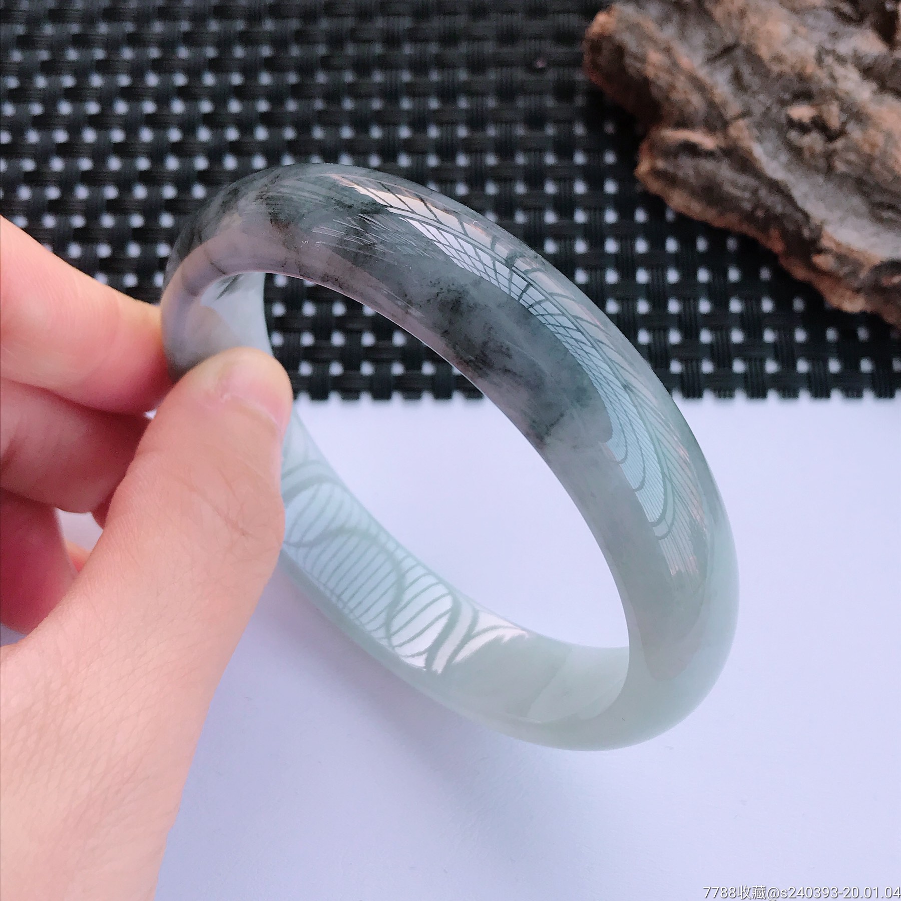 飘黑花翡翠圆镯59.8mm