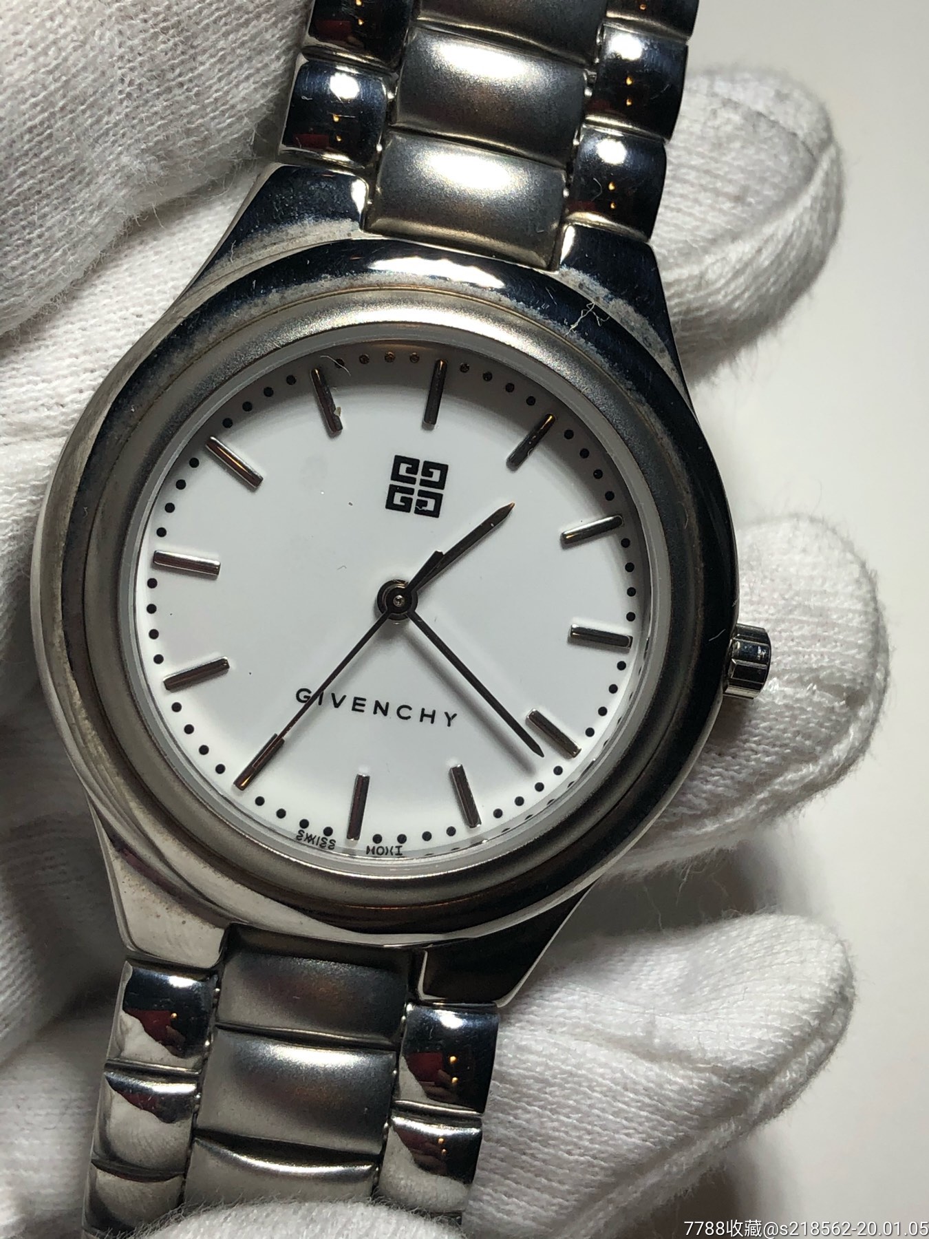 法国品牌givenchy纪梵希石英男表瑞士机芯30米防水表盘33mm厚7.5mm