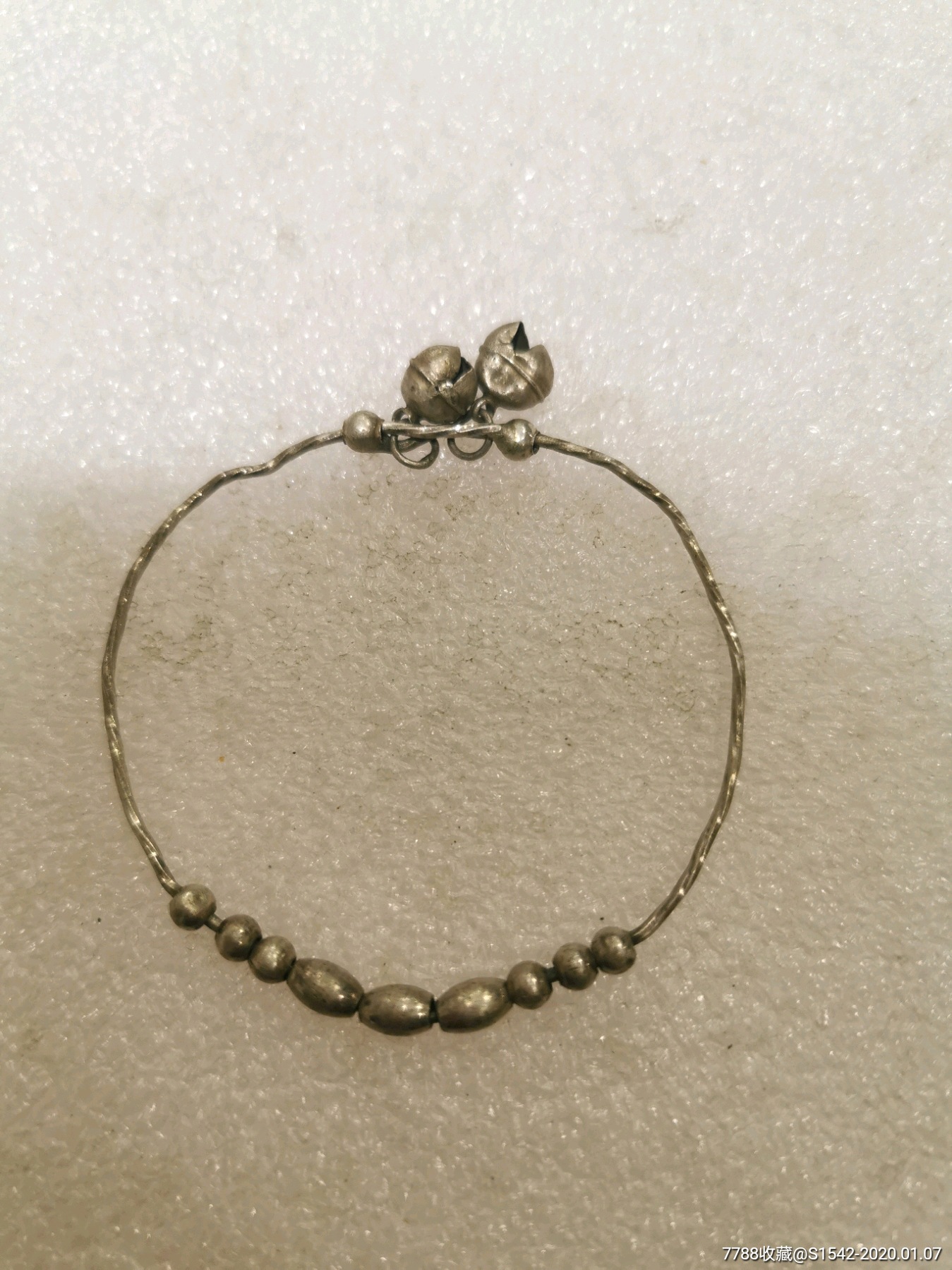 一只很漂亮的民国到解放初期的苏工小银豆银手镯