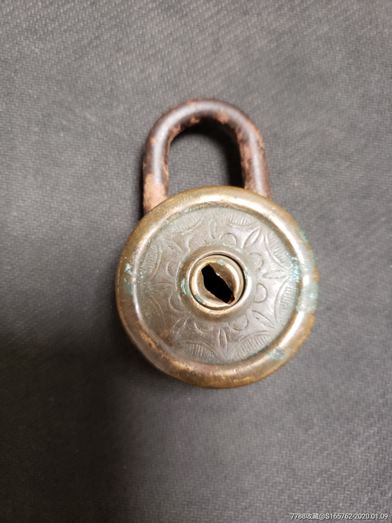 外国老铜锁