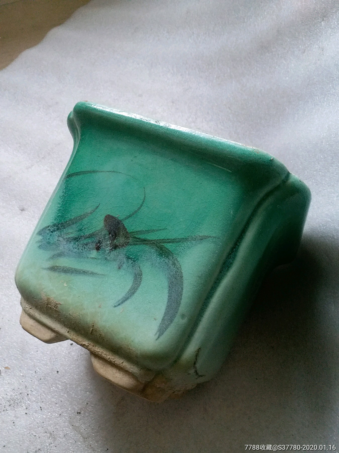绿釉花盆无磕碰