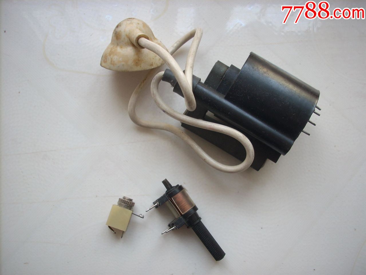 黑白电视机行输出高压包