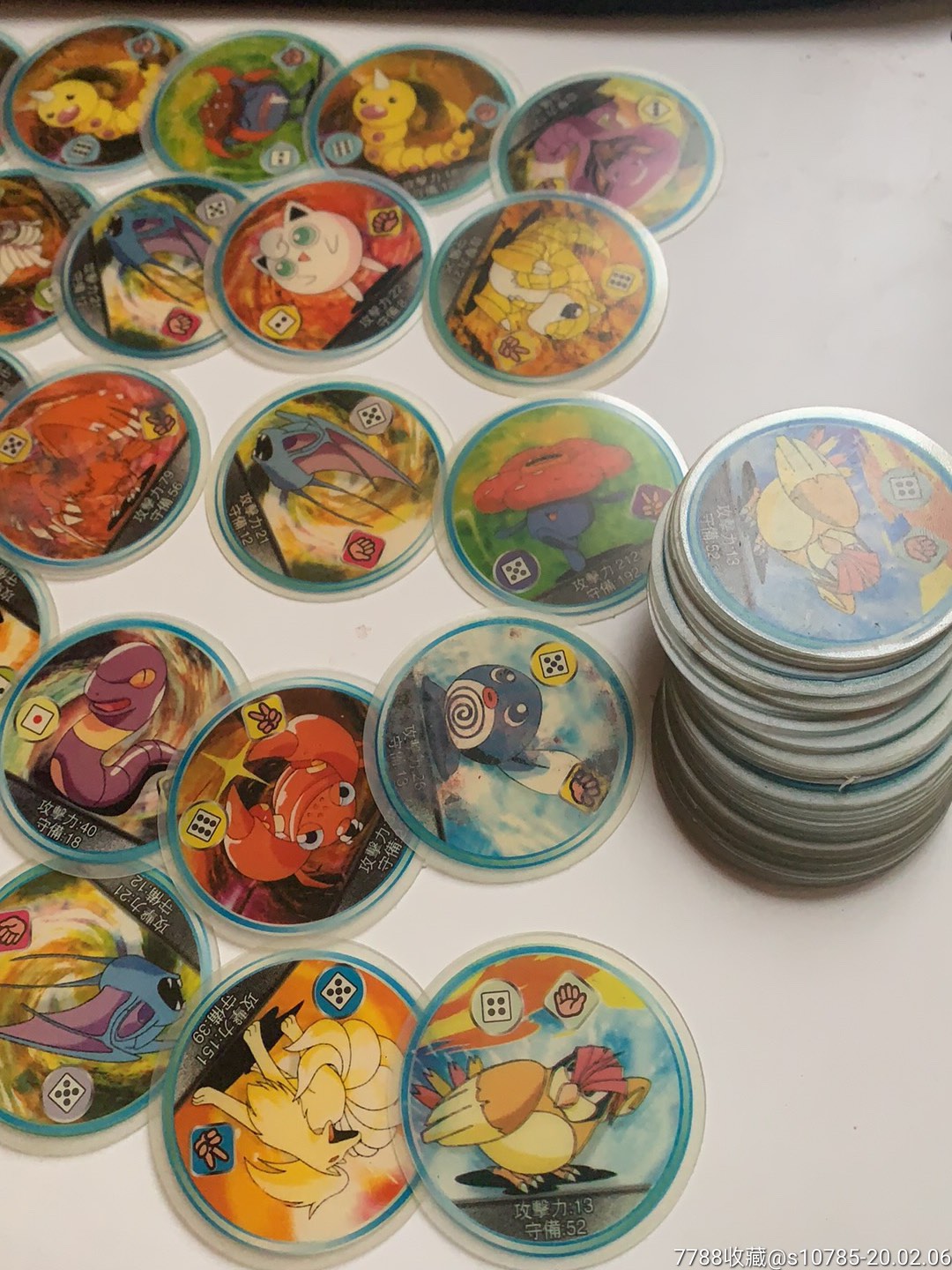 神奇宝贝圆形塑料半透明卡70多个