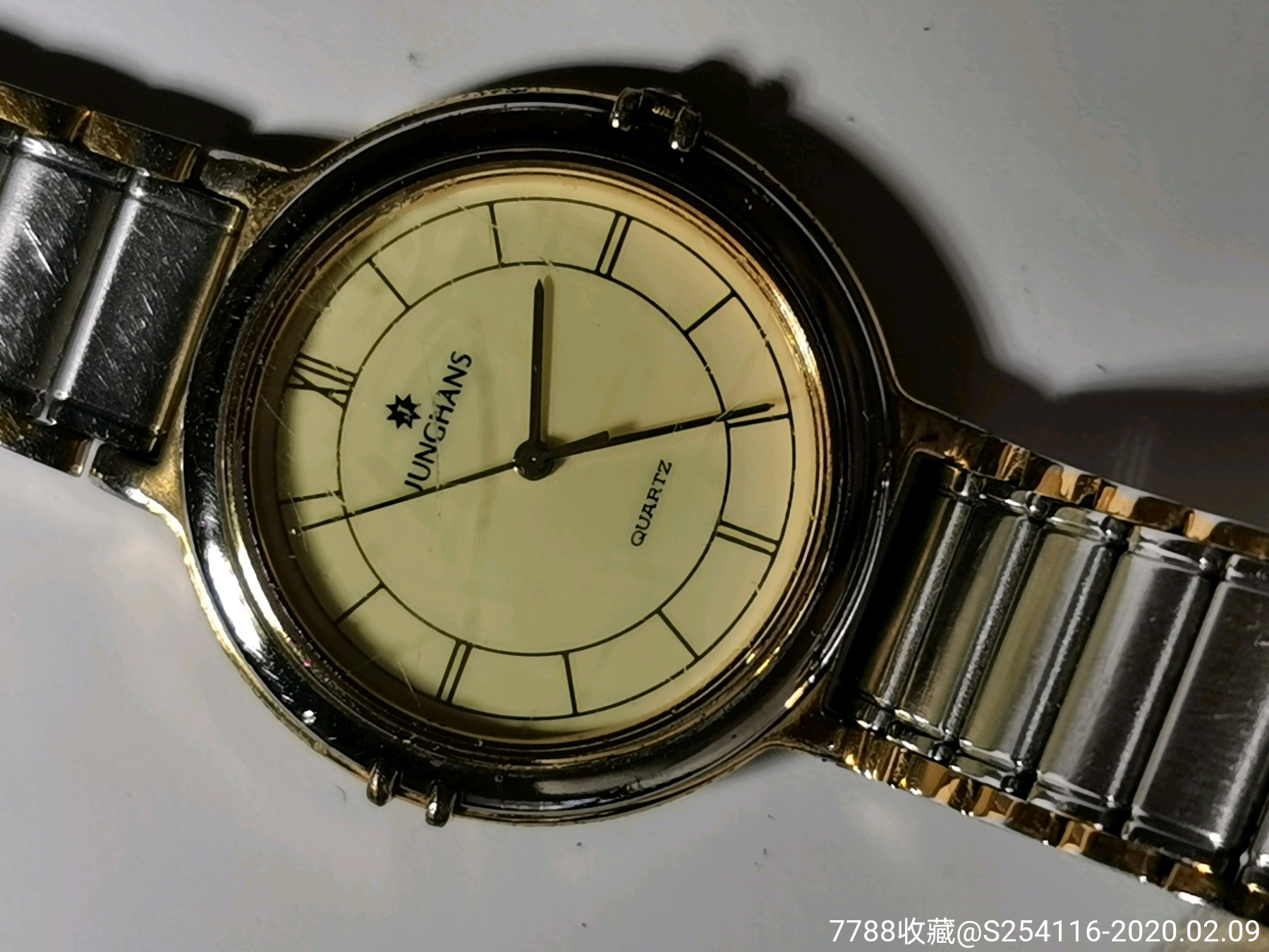 德国品牌junghans荣汉斯石英男表表盘33mm厚6mm走时精准保真正品日本