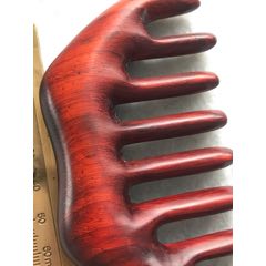 一款精致优雅的养生按摩木梳(au22249823)_7788收藏__收藏热线