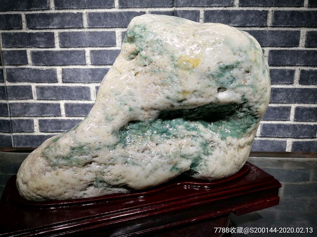 天然原石奇石绿蜡石平步青云