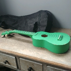 吉他(au22346328)_7788收藏__收藏热线