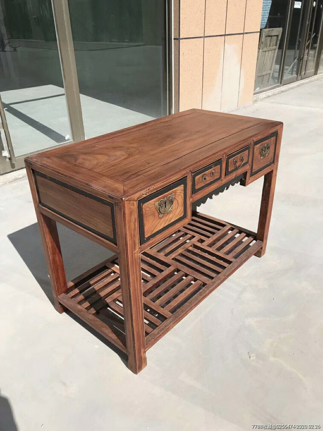 民国时期榉木马鞍桌桌面水波纹大独板保存完整素雅工艺原装铜活已清理