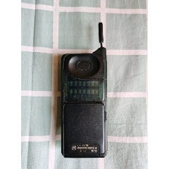 大哥大(au22384583)_7788收藏__收藏热线