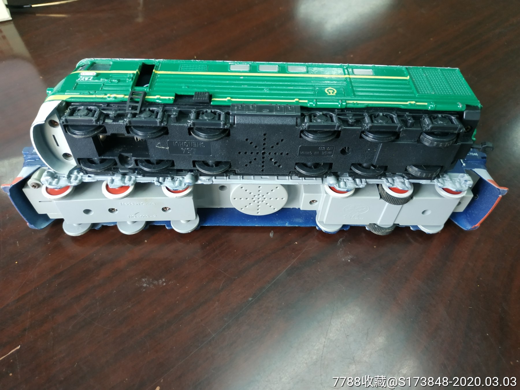 火车头模型东风1518 东风7246