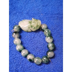 精美的手串一个(au22402225)_7788收藏__收藏热线