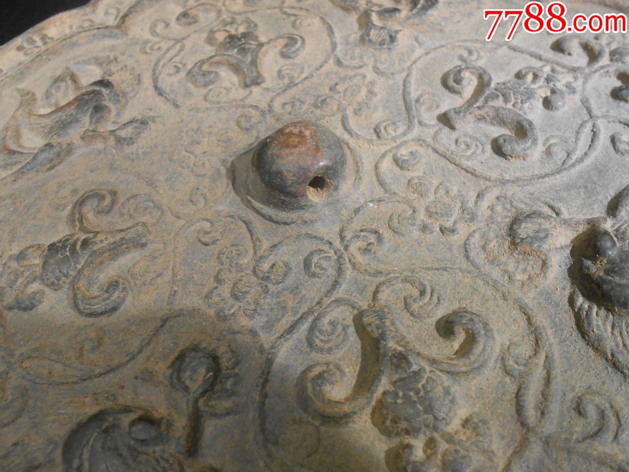 "四凤连理花纹"图案大铜镜,直径20cm,包浆锈迹老道,详可见细图