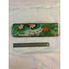 老式荷花图案铁皮铅笔盒文具盒(au22411987)_7788收藏__收藏热线