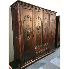 花梨木大衣柜(au22418023)_7788收藏__收藏热线