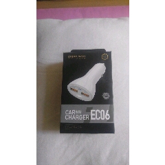 车载充电器白色款未开封(zc22441869)_7788收藏__收藏热线