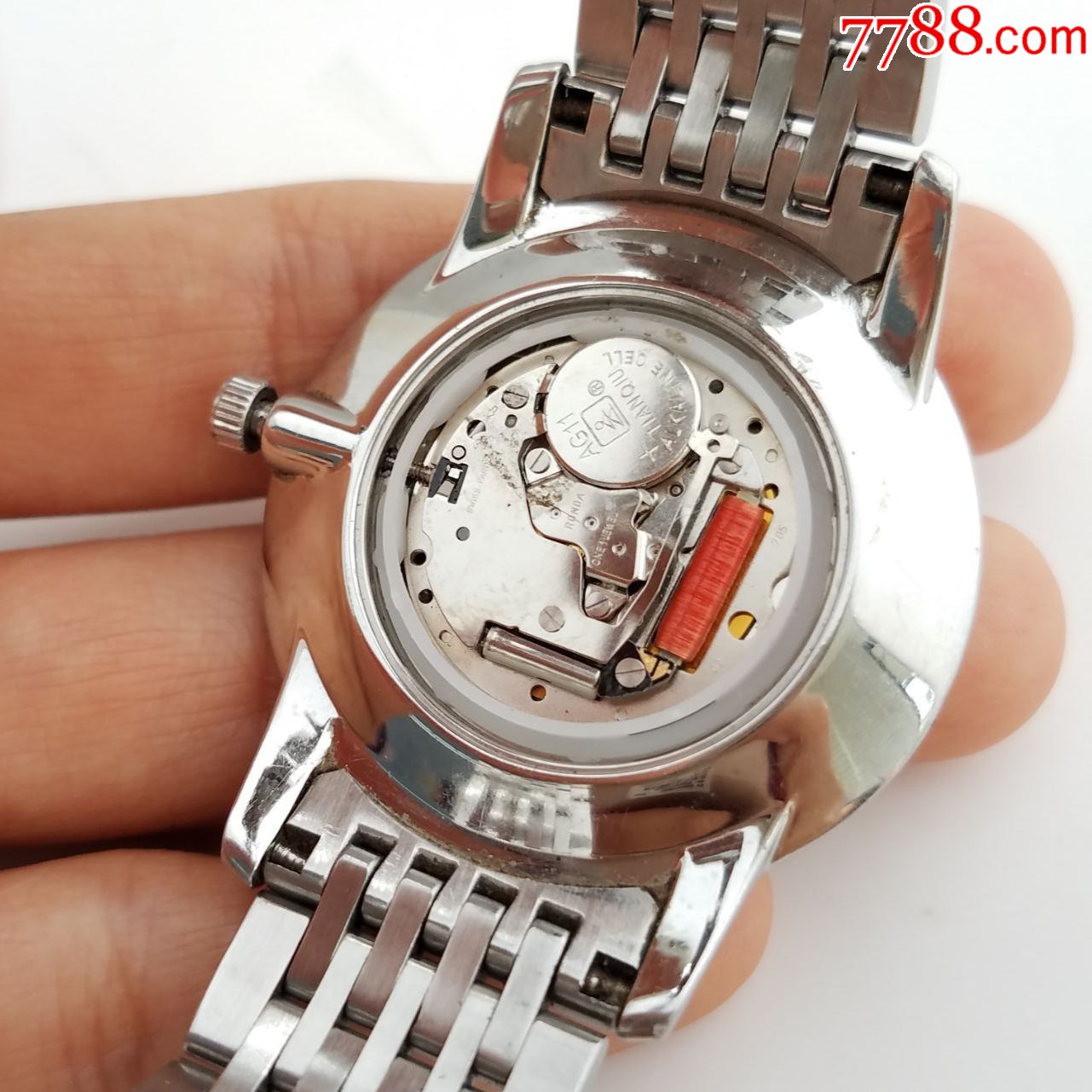 天王石英男表【搭载瑞士进口机芯】【独特复古独眼龙6点位日历】】