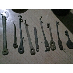 九把铜钥匙(au22428113)_7788收藏__收藏热线