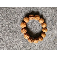 j16桃核手串(au22431172)_7788收藏__收藏热线