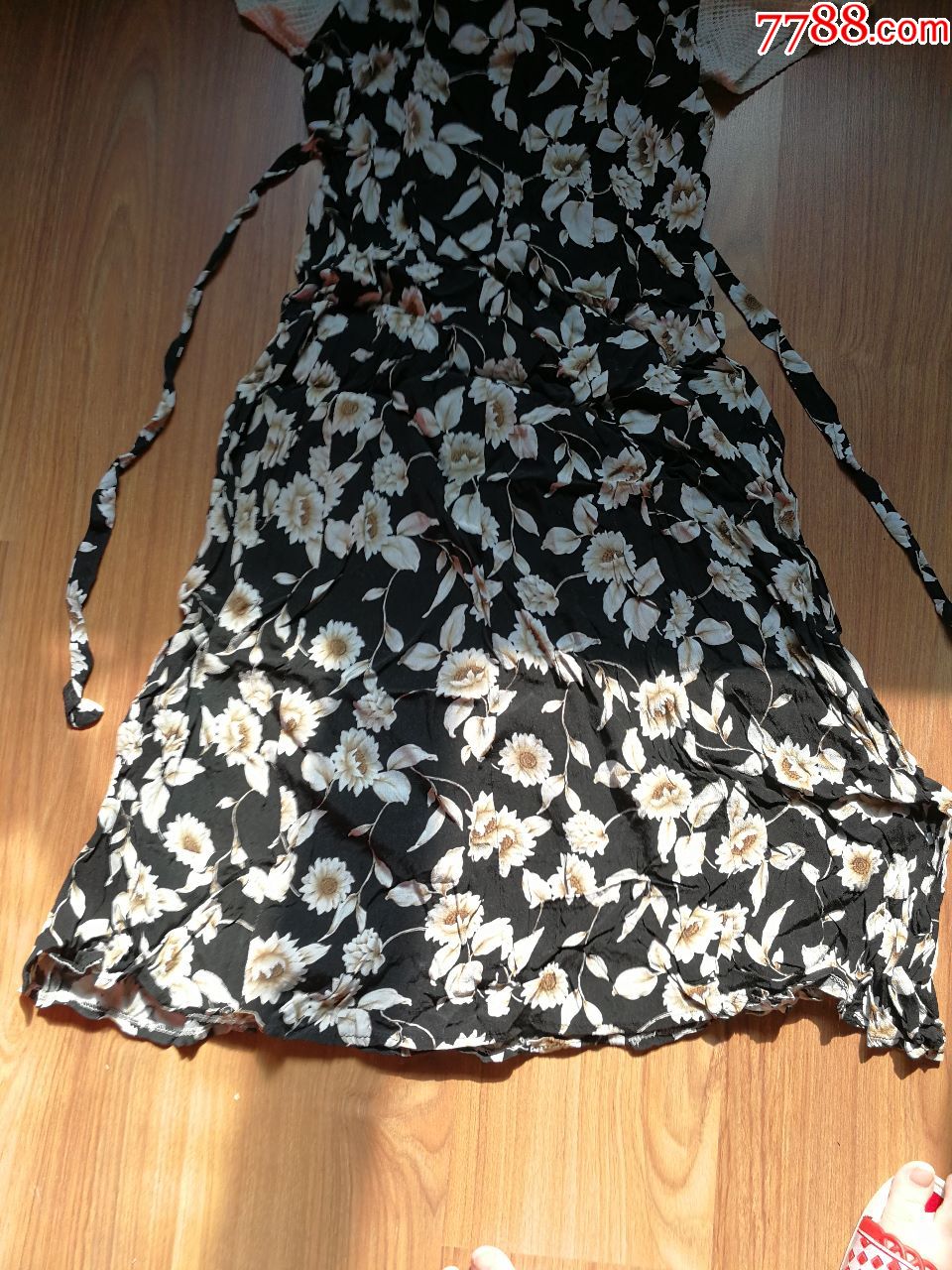 八*十年代女士花裙子