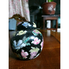 景德镇重工粉彩黑地花卉纹小罐(au22436953)_7788收藏__收藏热线