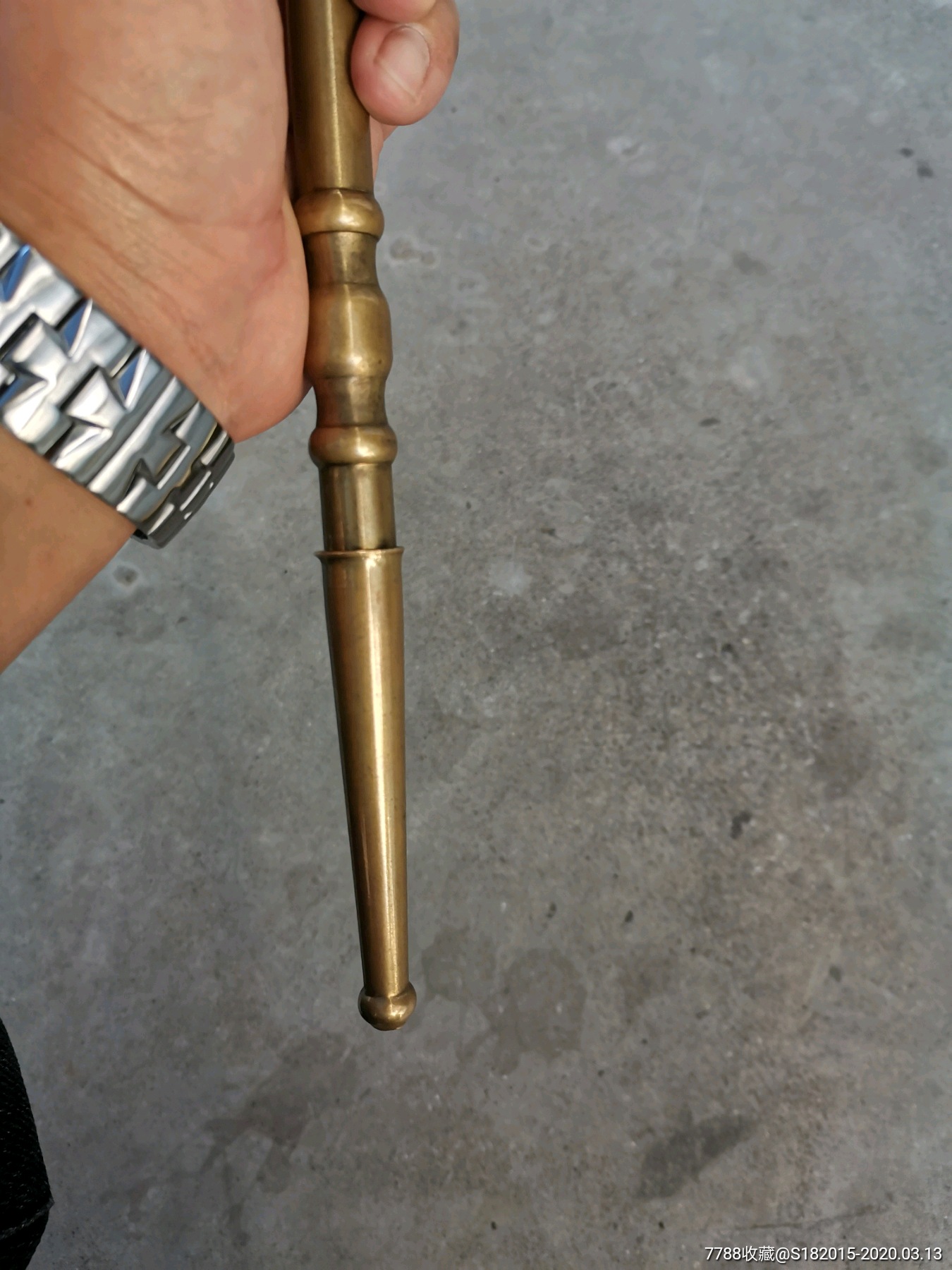 云南少数民族用的铜烟枪