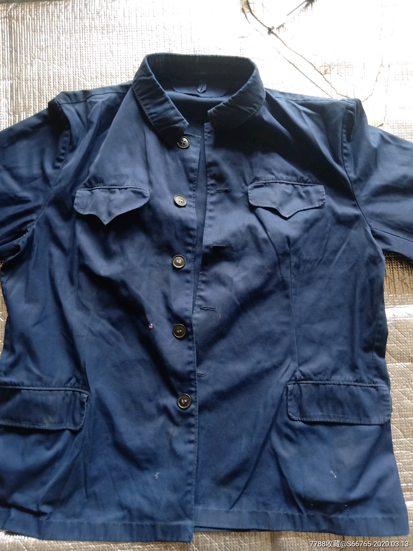 怀旧老蓝布中山服