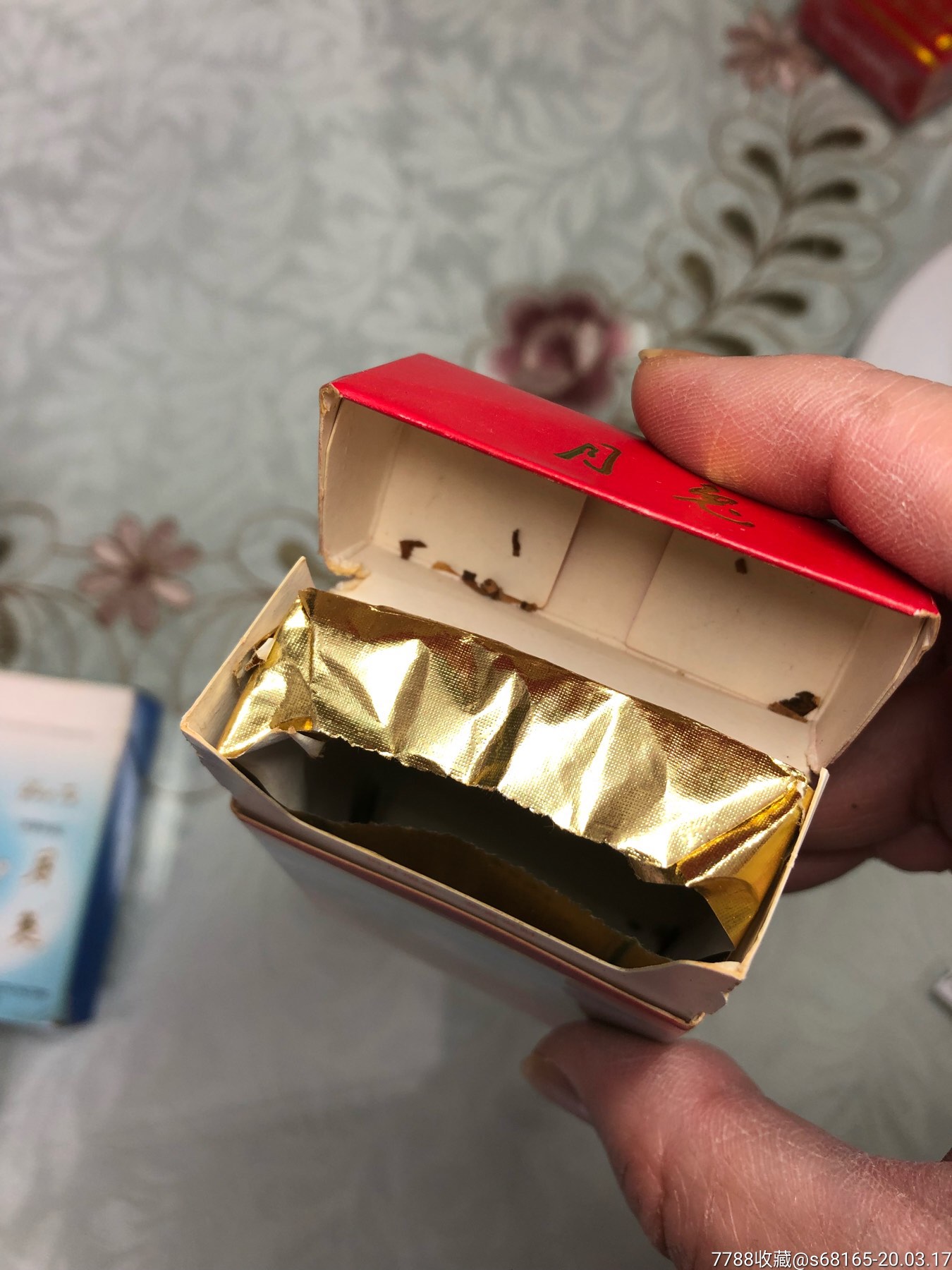 早期3d动物标月兔4种江西广丰卷烟厂内都有锡纸,本店其它3d香烟标在拍