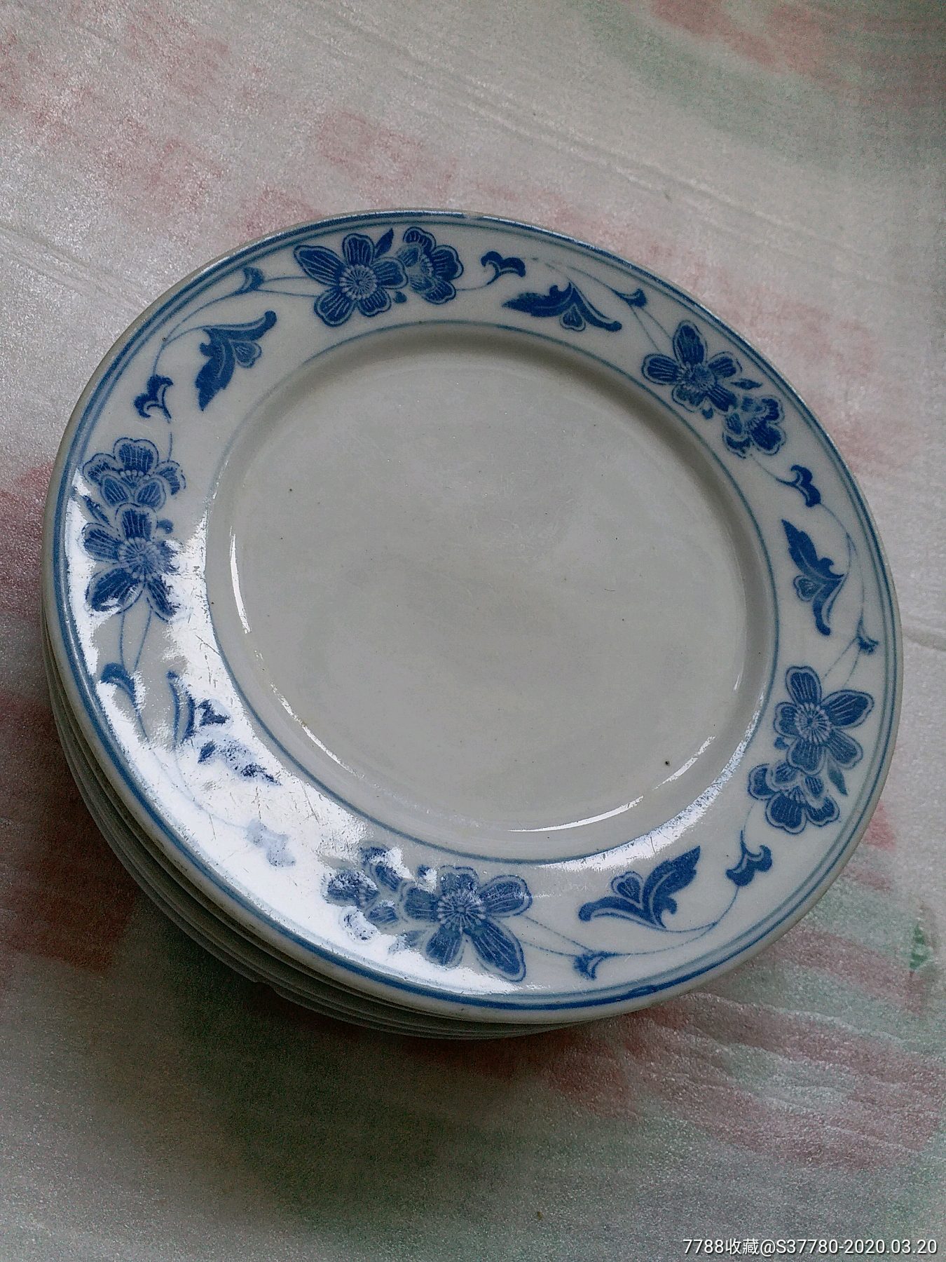 醴陵瓷盘中国醴陵落款一起拍有点小磕