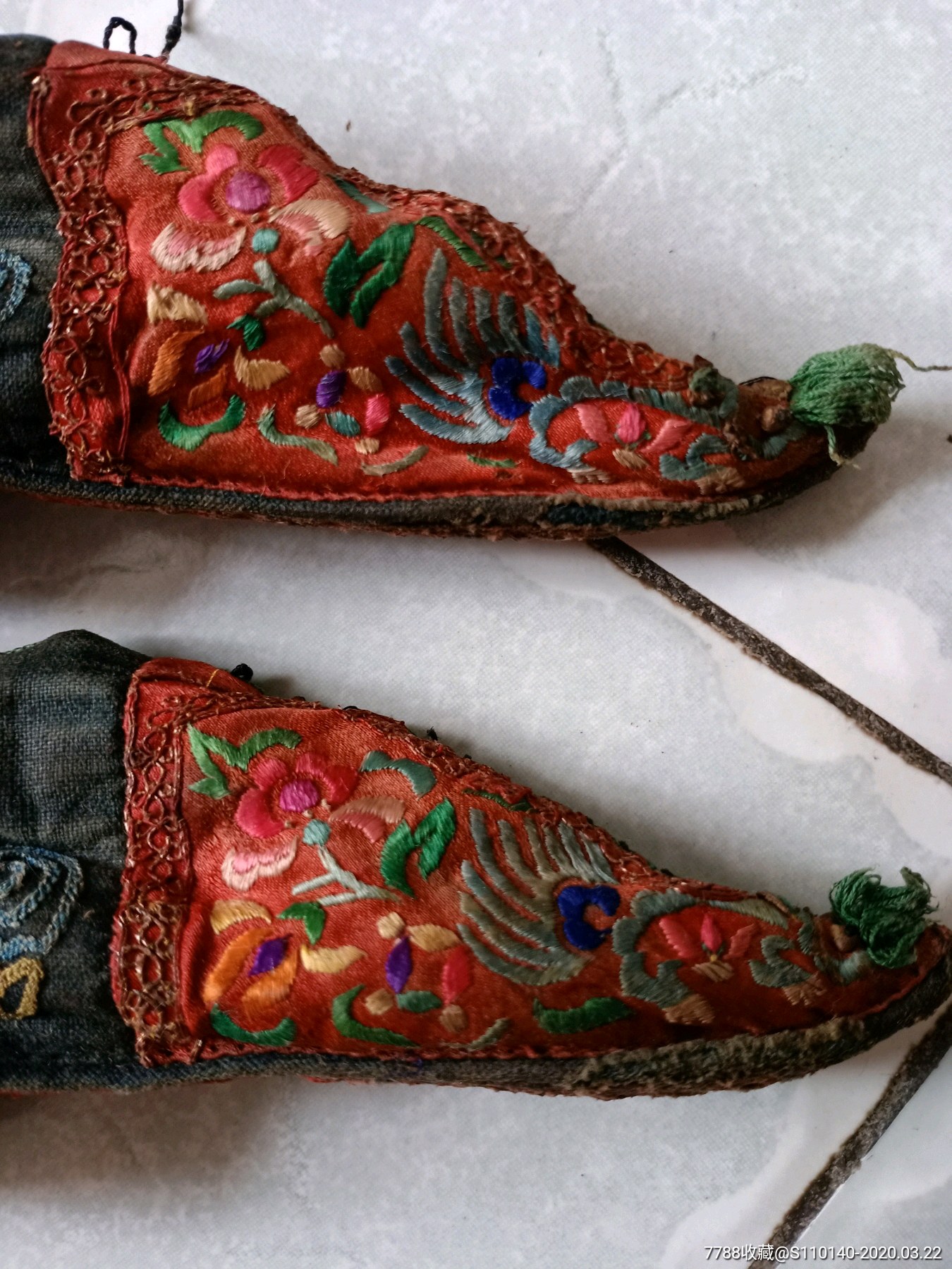 清代三寸金莲绣花鞋