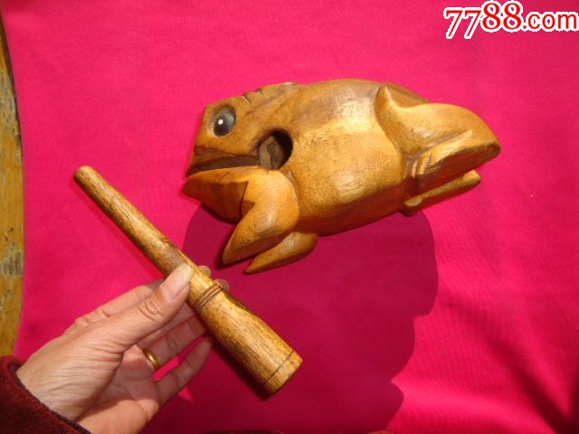木雕蛤蟆木鱼