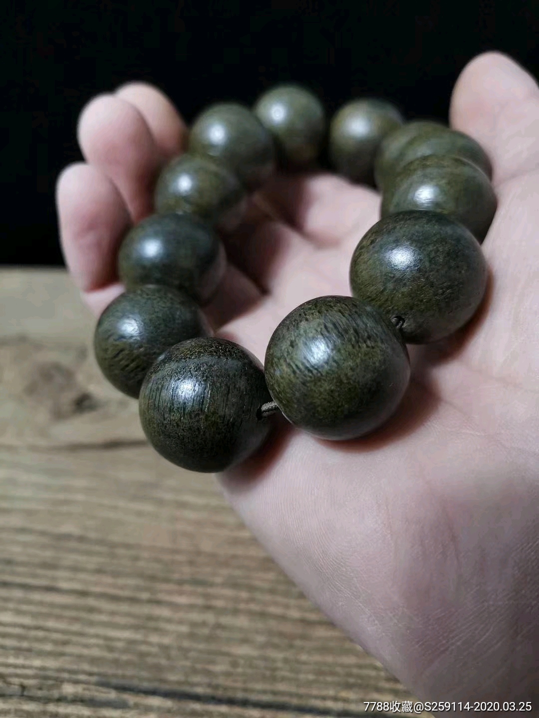 0,密度高,可沉水,有淡淡香味_乌木/阴沉木手串_第6张_7788核雕收藏