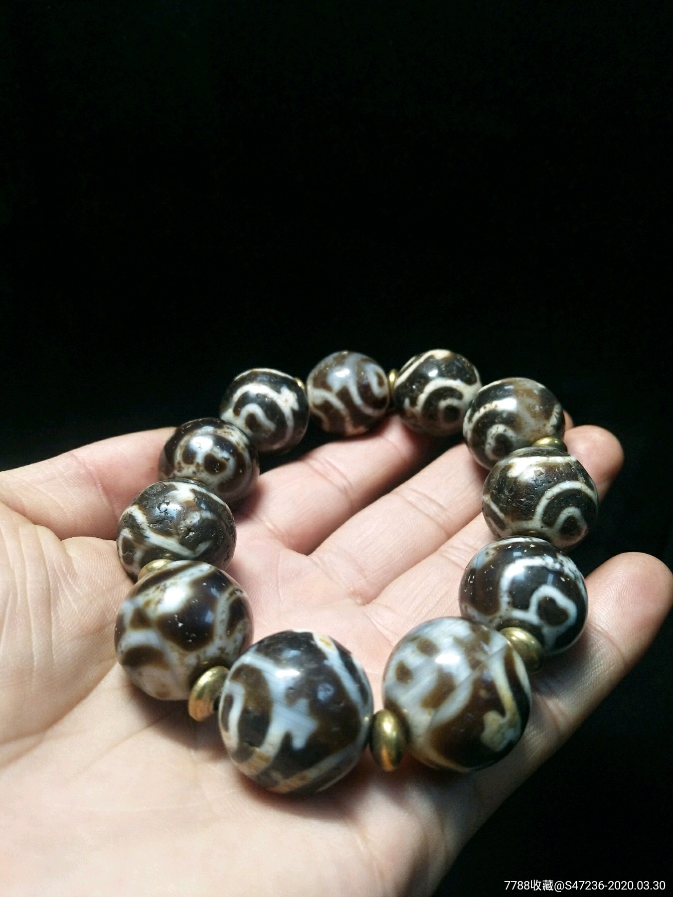 少见的天珠手链一条风化纹清晰