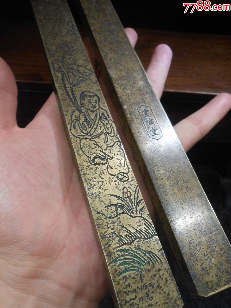 云啸堂老镇尺一对,描彩錾字"和合二仙",錾画"和合二仙,蝙蝠,荷花,鹤