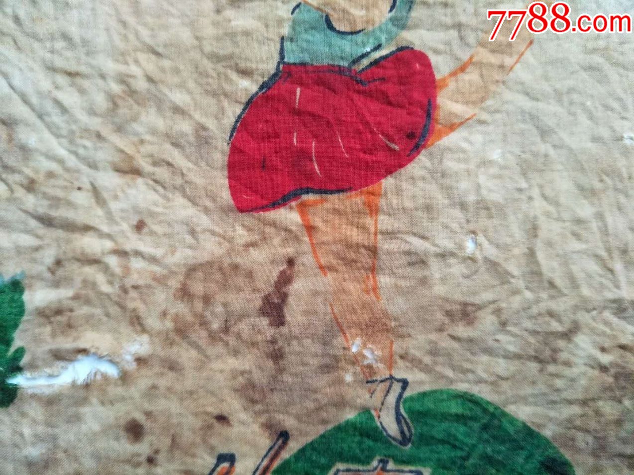 七十年代左右手帕,有破损,见图,太脏了,拍图前刚洗过,快递发货