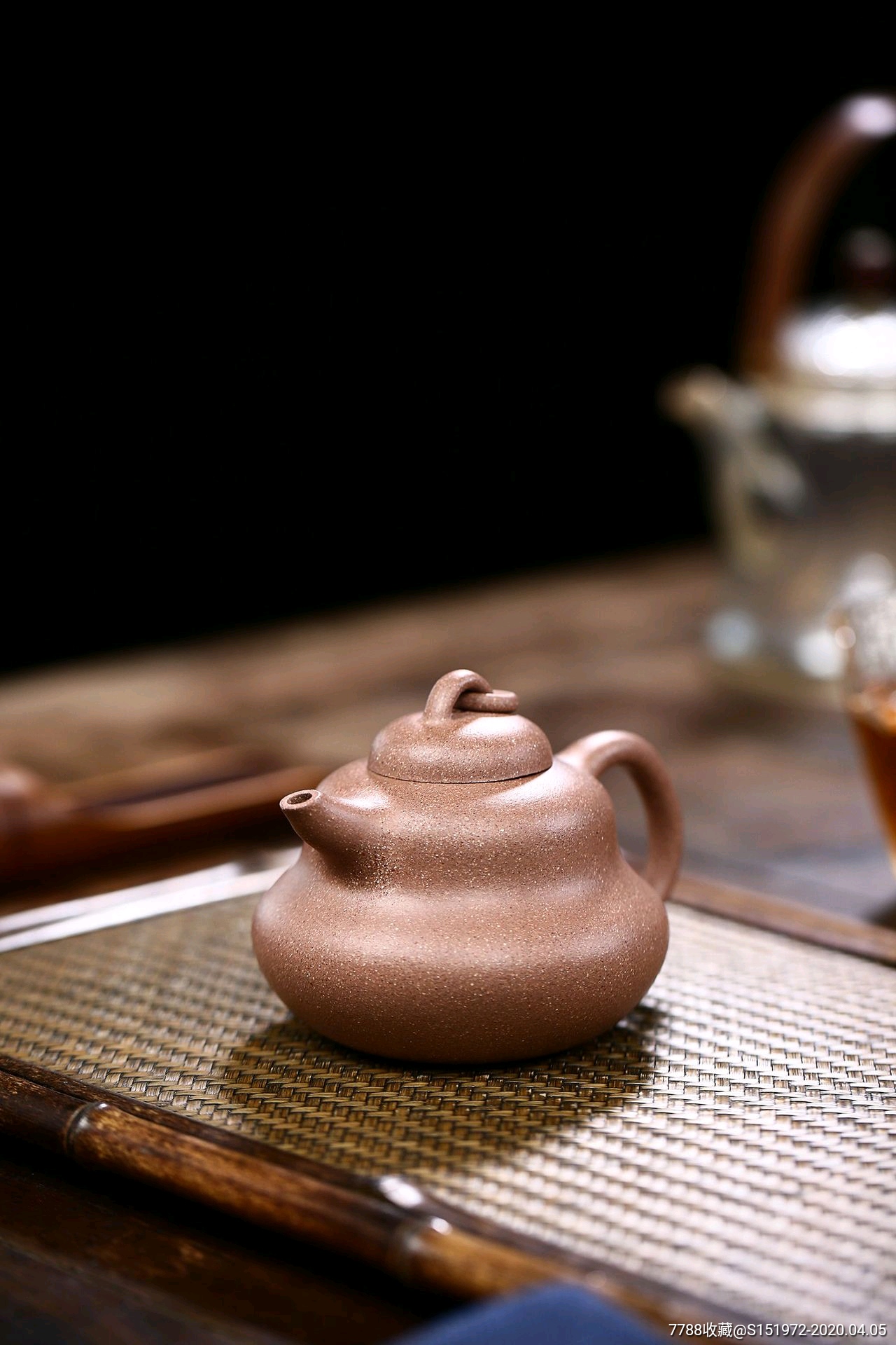 宜兴原矿紫砂段泥葫芦壶