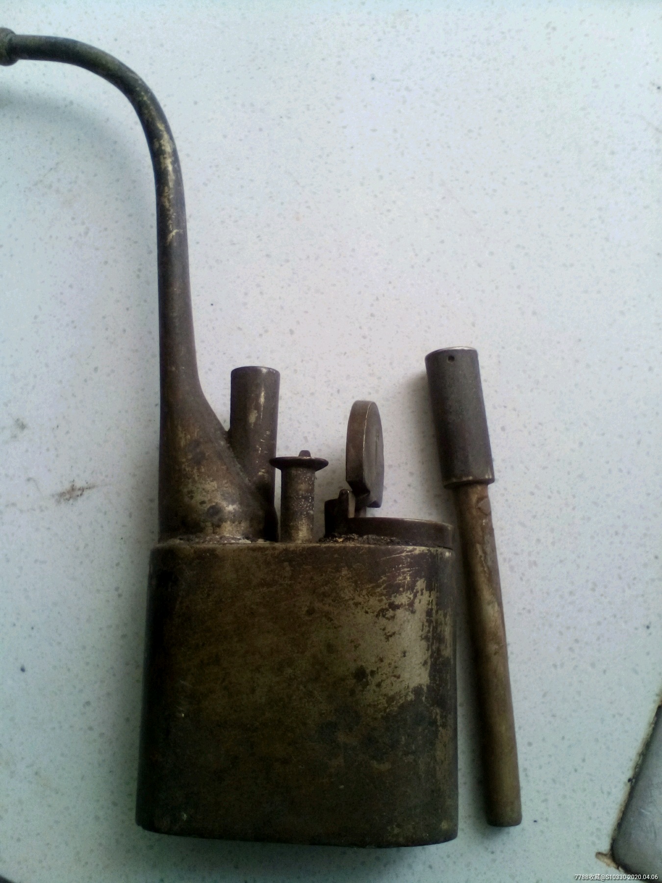 民国广东省十八铺水烟壶一台