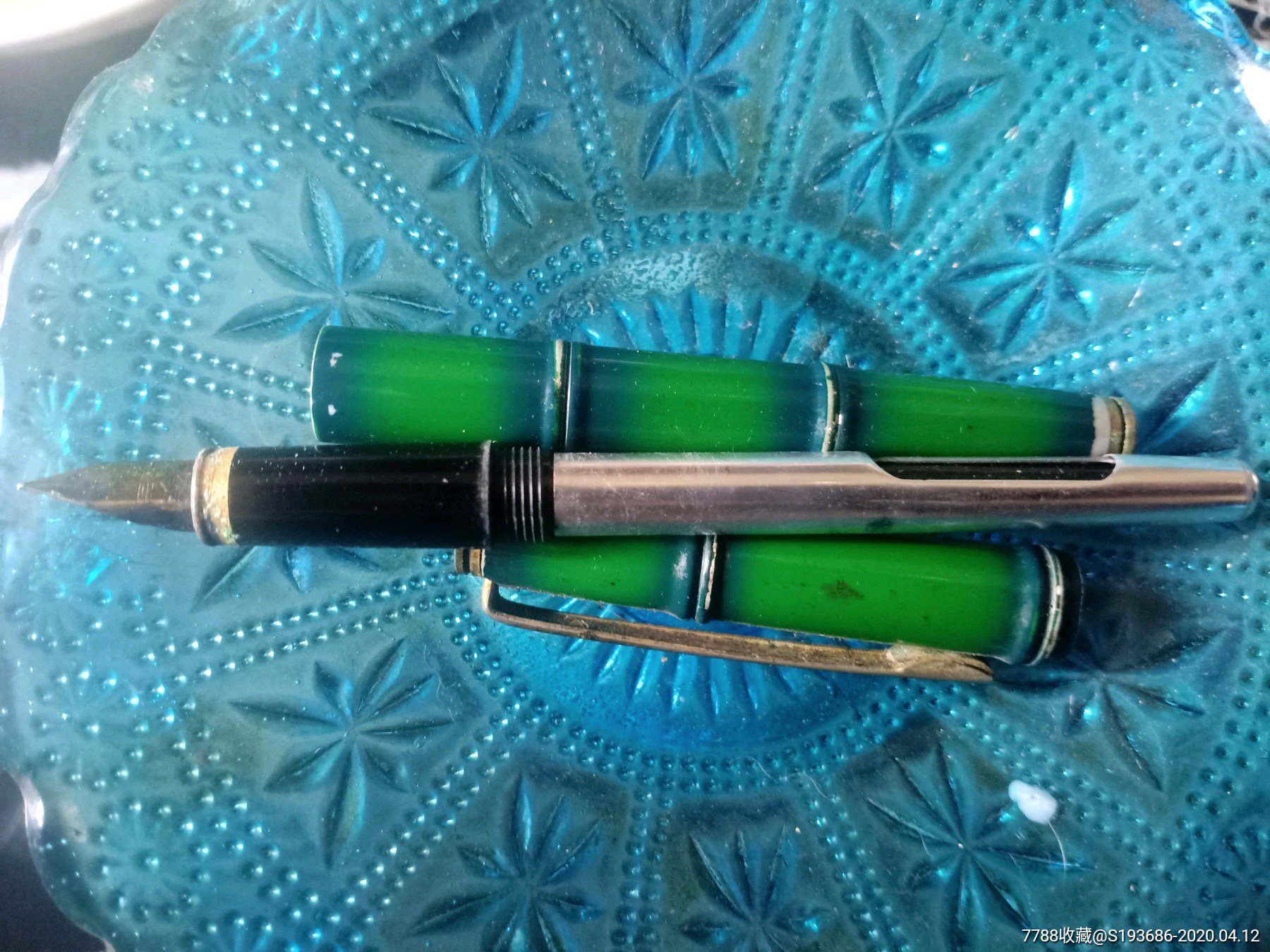 英雄绿色竹节钢笔