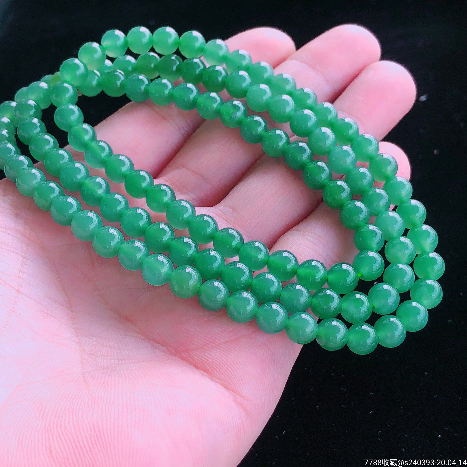 冰润满色翡翠圆珠项链