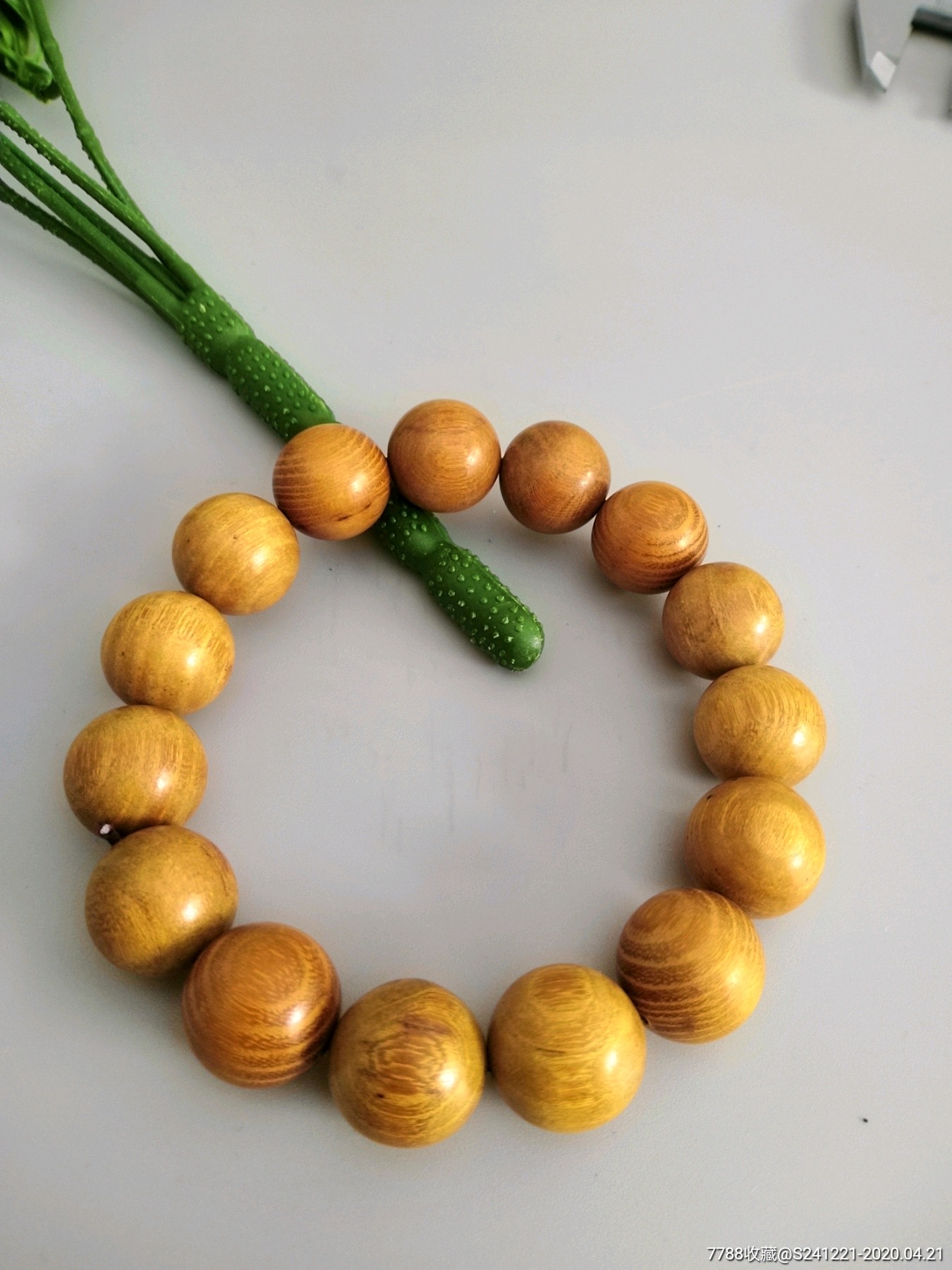 黄金木手串