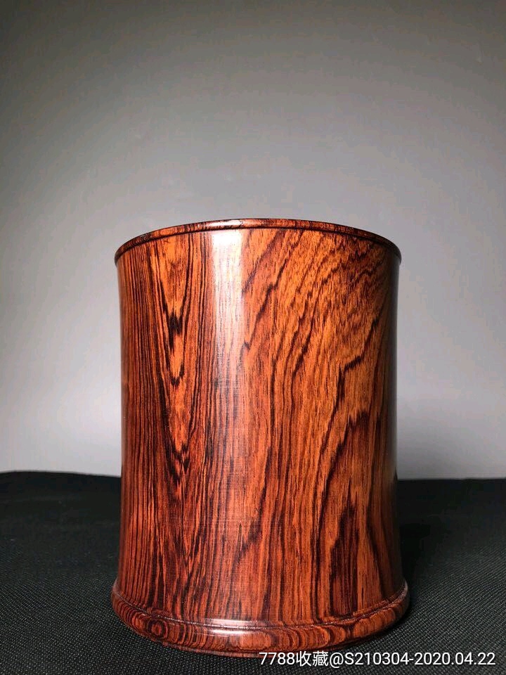 花梨木鬼脸笔筒,品相如图,完整漂亮