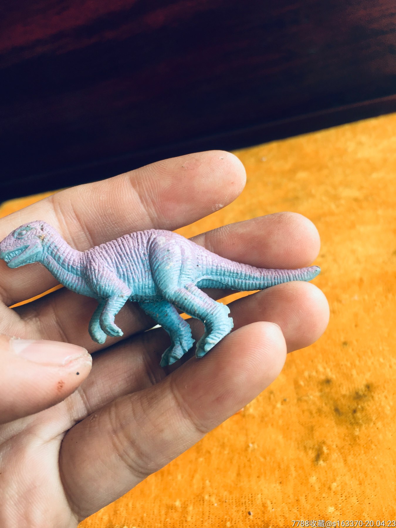 迷你恐龙软胶玩具一组